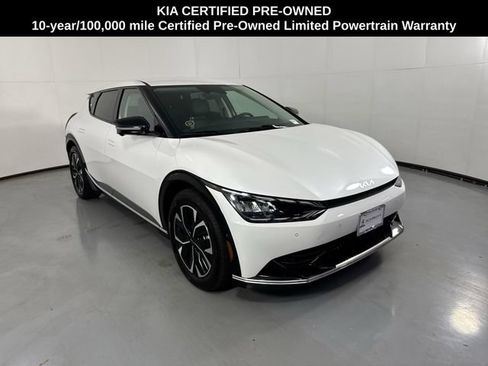 Certified 2024 Kia EV6 Wind w/ Wind Technology Package AWD/4WD image 3