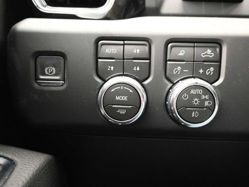 Used 2026 GMC Sierra 2500 Denali w/ Denali Reserve Package AWD/4WD image 17