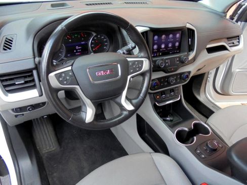 Used 2020 GMC Terrain SLT image 17