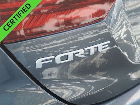 Used 2022 Kia Forte GT-Line w/ GT-Line Premium Package image 31