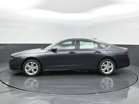 Used 2025 Honda Accord LX image 3
