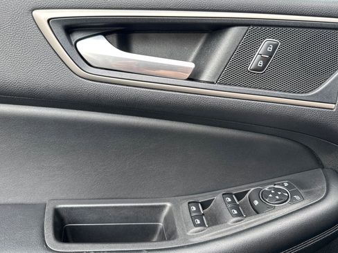 Used 2022 Ford Edge SEL image 10