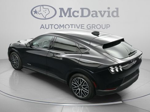 Used 2025 Ford Mustang Mach-E Premium AWD/4WD image 39