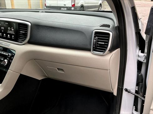 Used 2020 Kia Sportage EX image 36