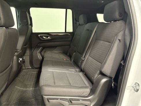 Used 2024 GMC Yukon XL SLE AWD/4WD image 15
