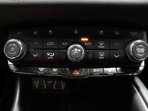 Used 2025 Dodge Durango R/T image 27