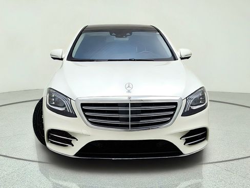 Used 2019 Mercedes-Benz S 560 Sedan image 3