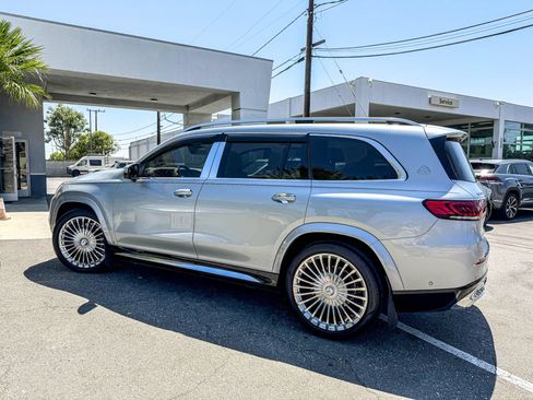 Used 2022 Mercedes-Benz Maybach GLS 600 4MATIC image 3