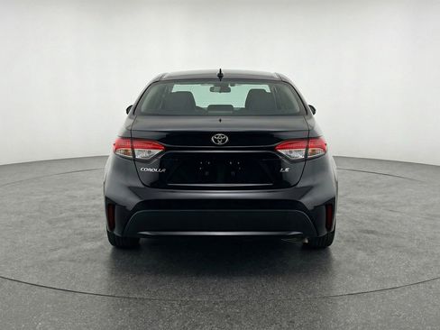 Used 2025 Toyota Corolla LE image 7