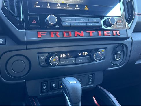 New 2025 Nissan Frontier PRO-4X w/ Tow Package image 21