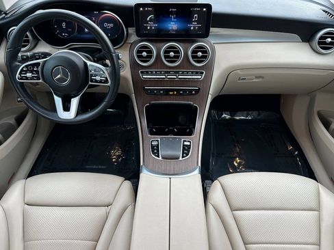 Used 2022 Mercedes-Benz GLC 300 image 12