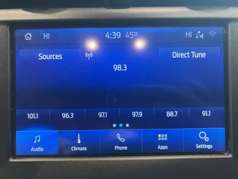 Used 2020 Ford Fusion SE AWD/4WD image 22