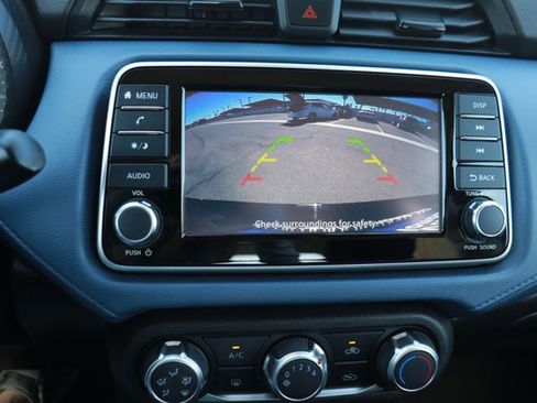 Used 2025 Nissan Versa SV image 22