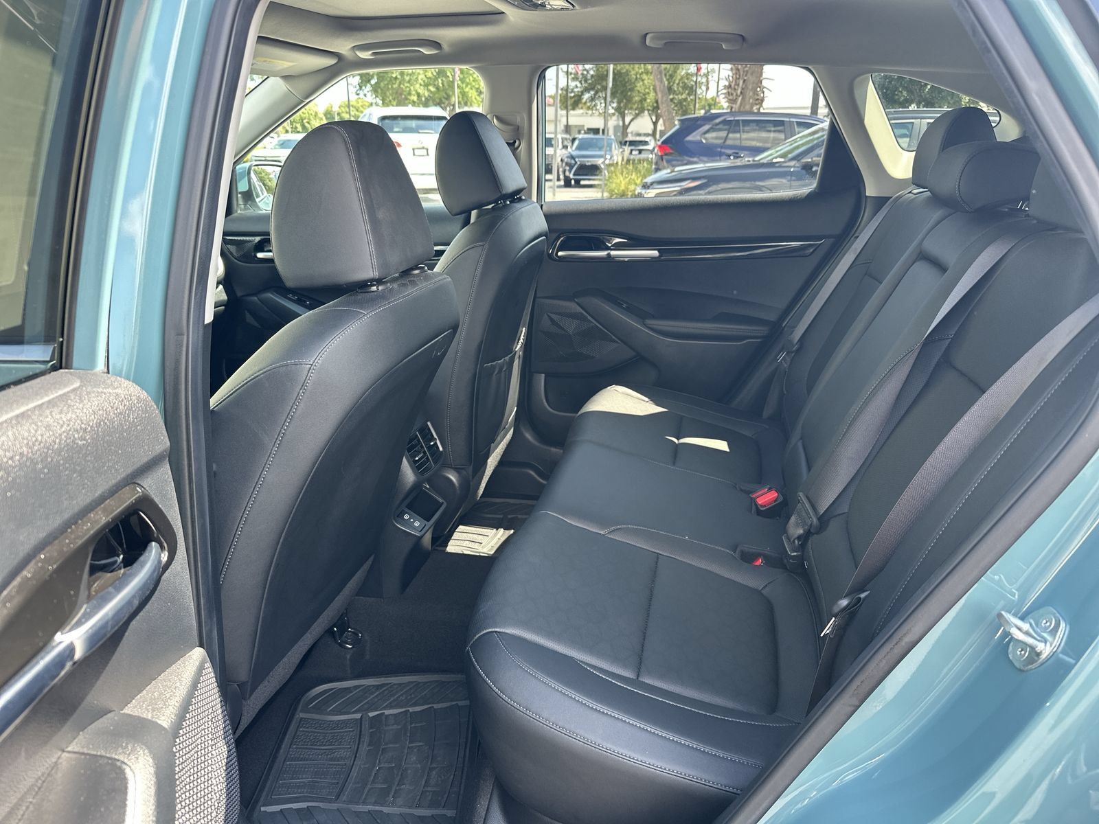 Used 2024 Kia Seltos EX AWD/4WD image 31