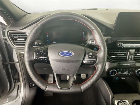 Used 2023 Ford Escape ST-Line image 12