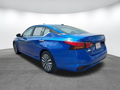 Used 2025 Nissan Altima 2.5 SV image 24