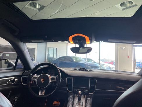 Used 2015 Porsche Panamera GTS image 27
