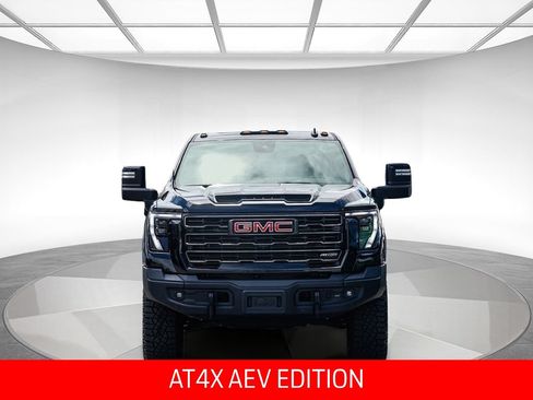 Used 2025 GMC Sierra 2500 AT4X w/ AT4X AEV Edition AWD/4WD image 7