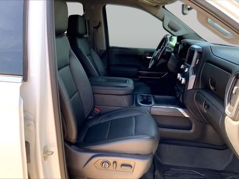 Used 2019 GMC Sierra 1500 SLT w/ SLT Premium Package AWD/4WD image 8