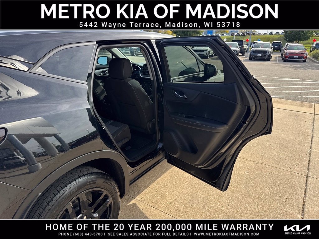 Used 2023 Chevrolet Blazer LT AWD/4WD image 35