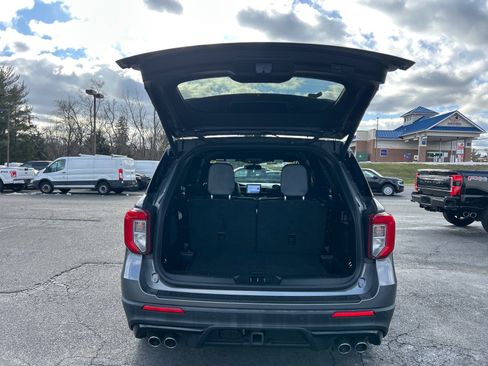 Certified 2022 Ford Explorer ST w/ Equipment Group 401A image 15