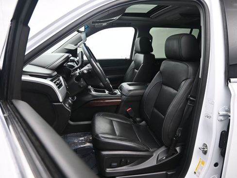 Used 2019 GMC Yukon XL SLT w/ Open Road Package image 21