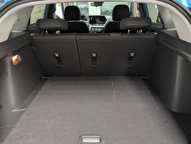 New 2026 Chevrolet Trax LS w/ LS Convenience Package FWD image 13