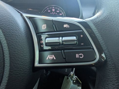 Certified 2023 Kia Forte LXS image 30