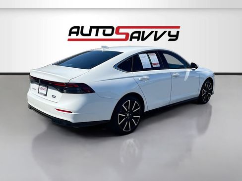 Used 2025 Honda Accord Touring image 7
