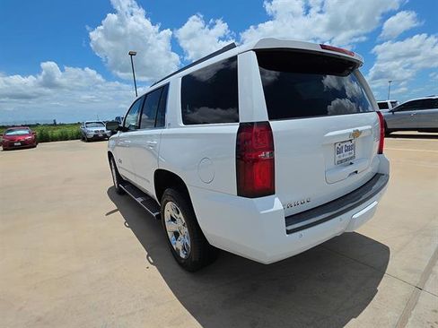 Used 2018 Chevrolet Tahoe LT w/ LT Signature Package RWD image 8