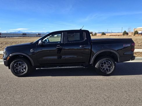 Used 2024 Ford Ranger XLT image 2