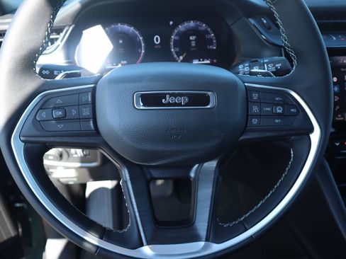 New 2026 Jeep Grand Cherokee Limited image 3