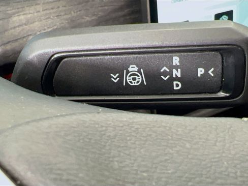 Used 2022 Rivian R1T Launch Edition image 16