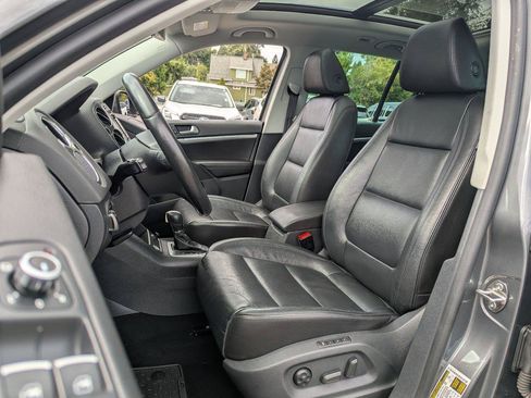 Used 2013 Volkswagen Tiguan SEL AWD/4WD image 28