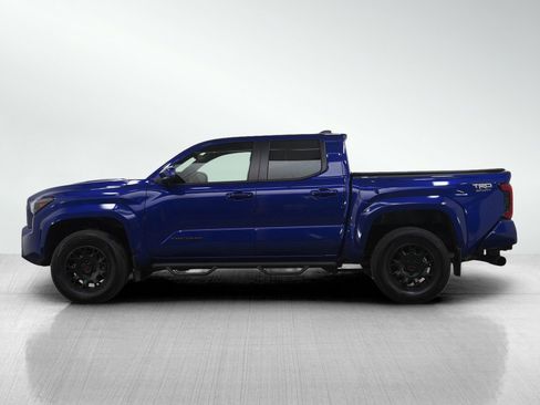 Used 2024 Toyota Tacoma TRD Sport image 2