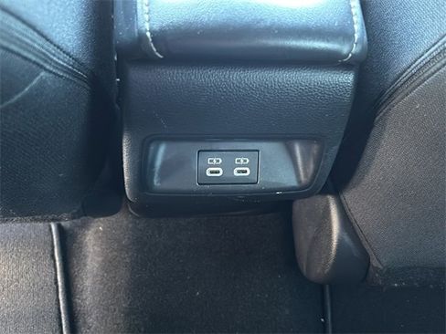 Used 2025 Toyota Corolla SE image 15