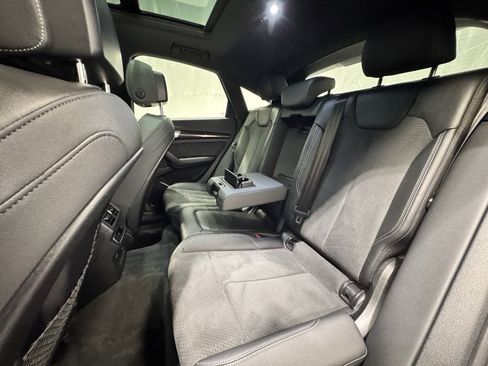 Used 2022 Audi SQ5 Premium image 23