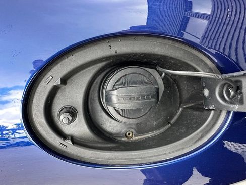 Certified 2021 Porsche 911 Carrera RWD image 40