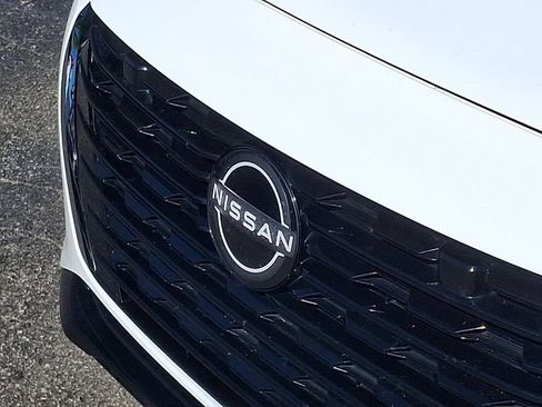 Used 2024 Nissan Sentra SV FWD image 30
