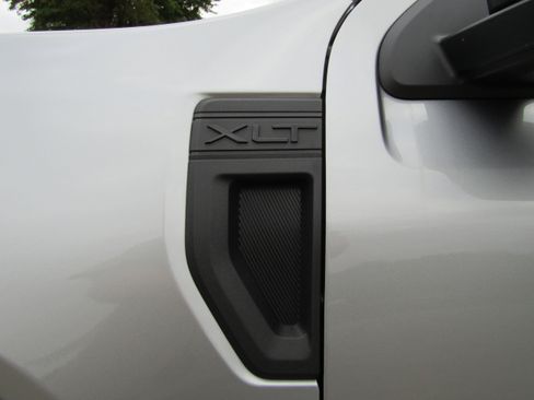 Certified 2024 Ford Maverick XLT w/ XLT Luxury Package image 13