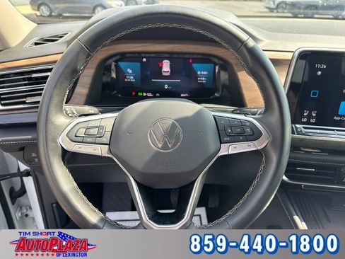 Used 2025 Volkswagen Atlas SE AWD/4WD image 20