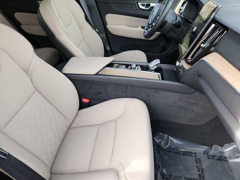 New 2026 Volvo XC60 T8 Plus w/ Protection Package Premier AWD/4WD image 5
