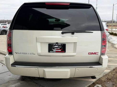 Used 2014 GMC Yukon XL Denali image 5