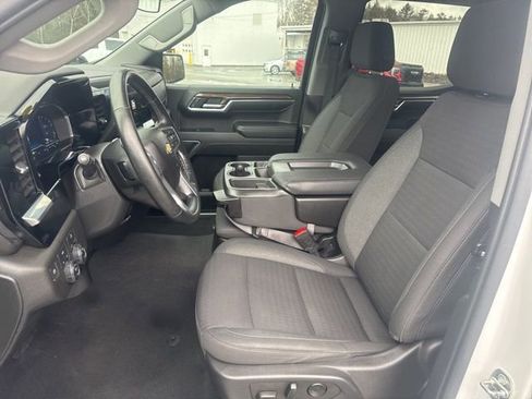 Used 2023 Chevrolet Silverado 1500 LT image 11