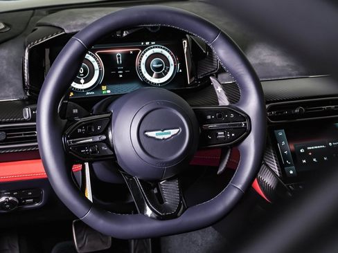 New 2025 Aston Martin Vanquish image 25