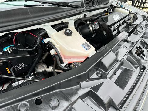 Used 2020 Chevrolet Express 3500 LT w/ LT Preferred Equipment Group image 22