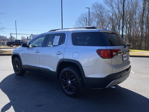 Used 2019 GMC Acadia SLT w/ LPO, Floor Liner Package image 7