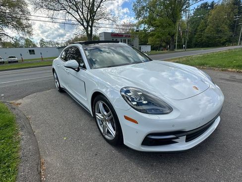 Used 2018 Porsche Panamera 4 AWD/4WD image 3