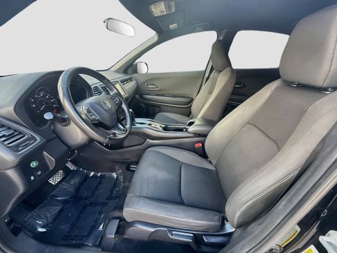 Used 2021 Honda HR-V Sport image 18