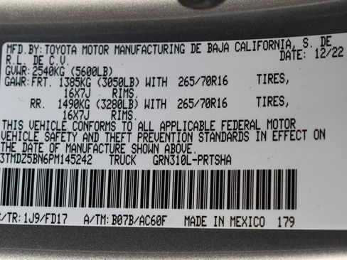 Certified 2023 Toyota Tacoma TRD Off-Road image 33